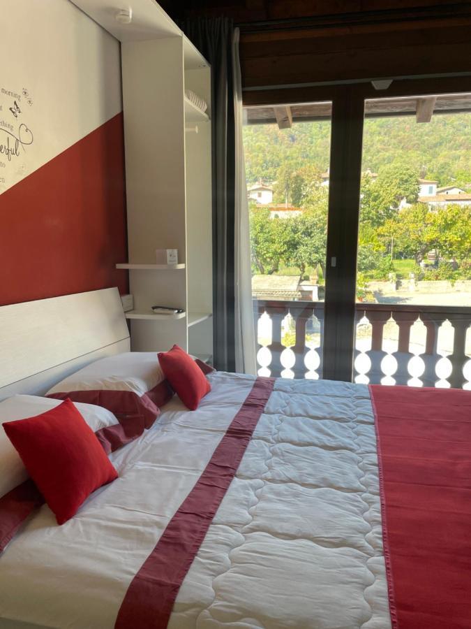 La Terrazza Sulle Vigne B&B Corte Franca Exterior foto